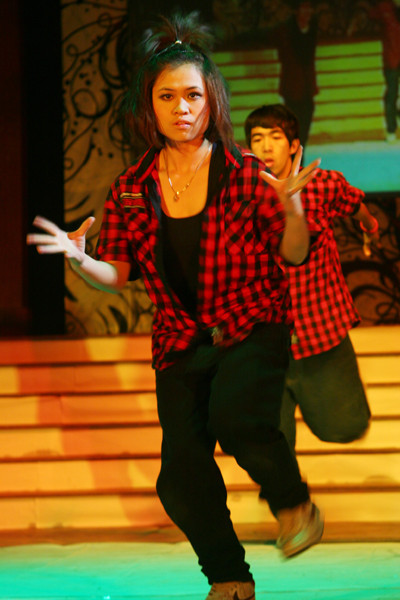 sôi động với bước nhảy hip-hop