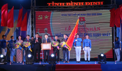 Tỉnh đoàn Bình Định đón nhận Huân chương Lao động hạng Nhất ảnh 2