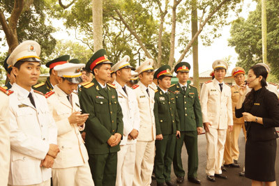 Tuổi trẻ lực lượng vũ trang báo công dâng Bác ảnh 7