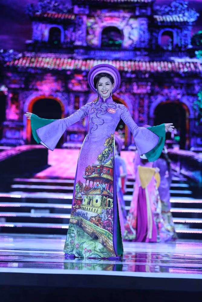 Thí sinh chung kết HHVN 2018 khoe dáng quyến rũ với áo dài ảnh 15