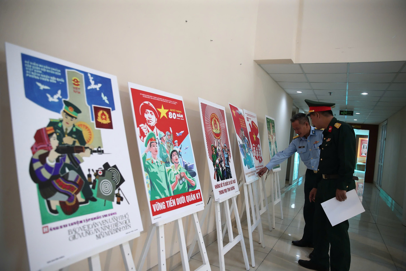 Một số tác phẩm tiêu biểu được lựa chọn để trưng bày, lan tỏa tới đông đảo công chúng. Ảnh: Khiếu Minh. Một số tác phẩm tiêu biểu được lựa chọn để trưng bày, lan tỏa tới đông đảo công chúng. Ảnh: Khiếu Minh.