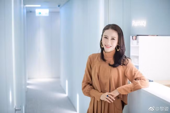 Lê Tư, Lục Tiểu Linh Đồng cùng loạt sao tuổi Hợi đình đám châu Á ảnh 4