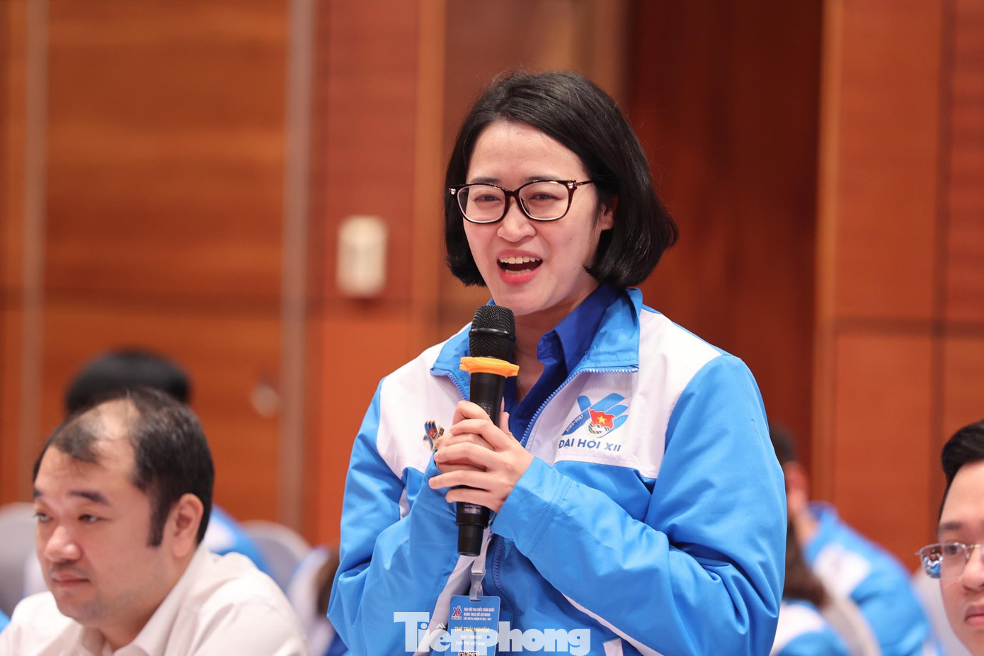 PGS.TS Đào Việt Hằng (Chủ tịch Mạng lưới Trí thức trẻ Việt Nam toàn cầu) xây dựng và đóng góp giải pháp tại diễn đàn. Ảnh: Như Ý