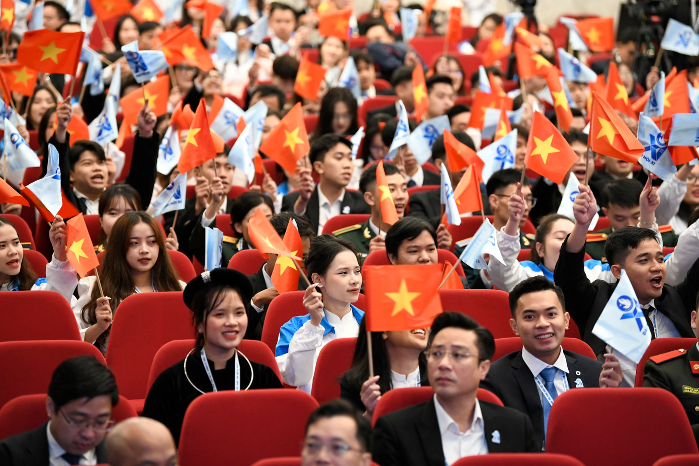 Đại biểu sinh viên tham dự đại hội.