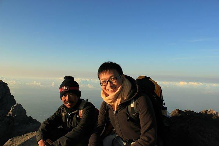 Minh Cương khi du học tại Singapore. Minh Cương khi du học tại Singapore.