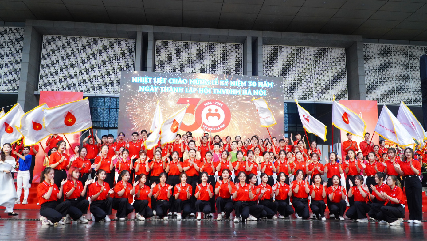 Các tiết mục văn nghệ đặc sắc chào mừng Lễ kỷ niệm.