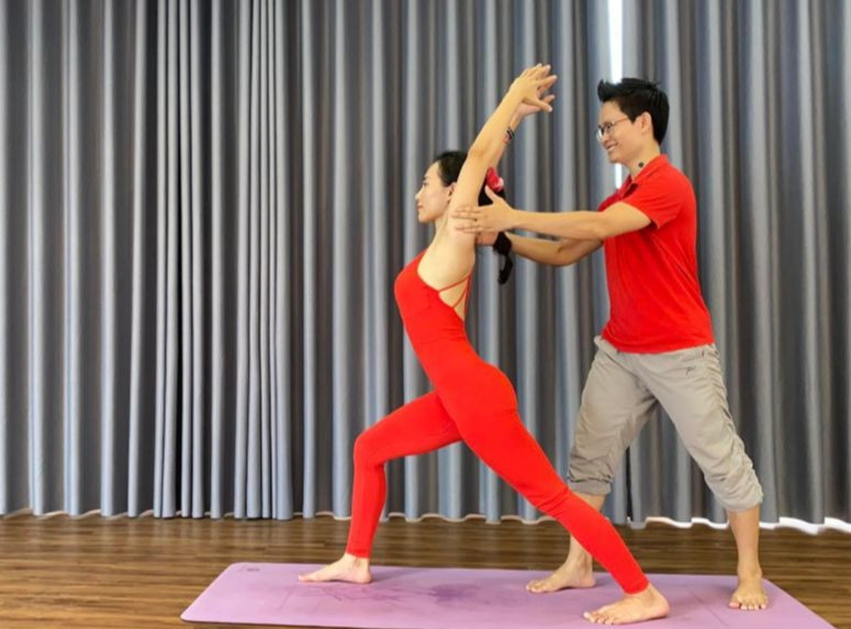 HLV Đặng Kim Ba chia sẻ về cách tập yoga đạt đến hiệu quả "chữa lành". Ảnh: NVCC