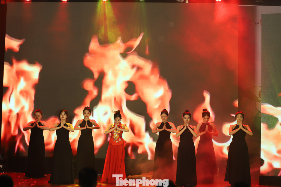 Các tiết mục ấn tượng trong đêm chung kết.