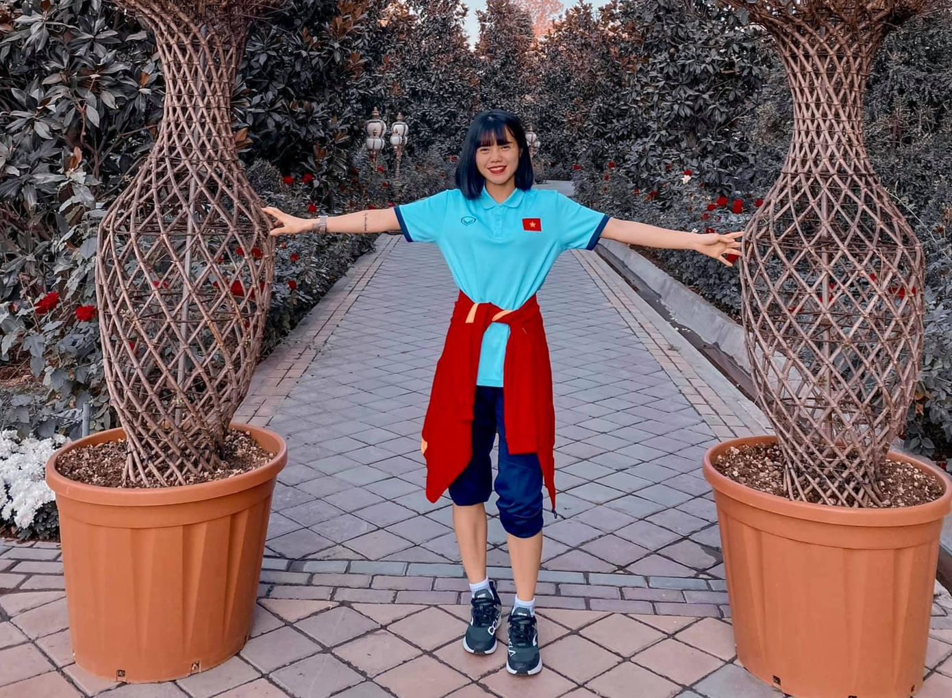 Phạm Hoàng Quỳnh có nụ cười tươi tắn và gương mặt ưa nhìn. Ảnh: FBNV Phạm Hoàng Quỳnh có nụ cười tươi tắn và gương mặt ưa nhìn. Ảnh: FBNV