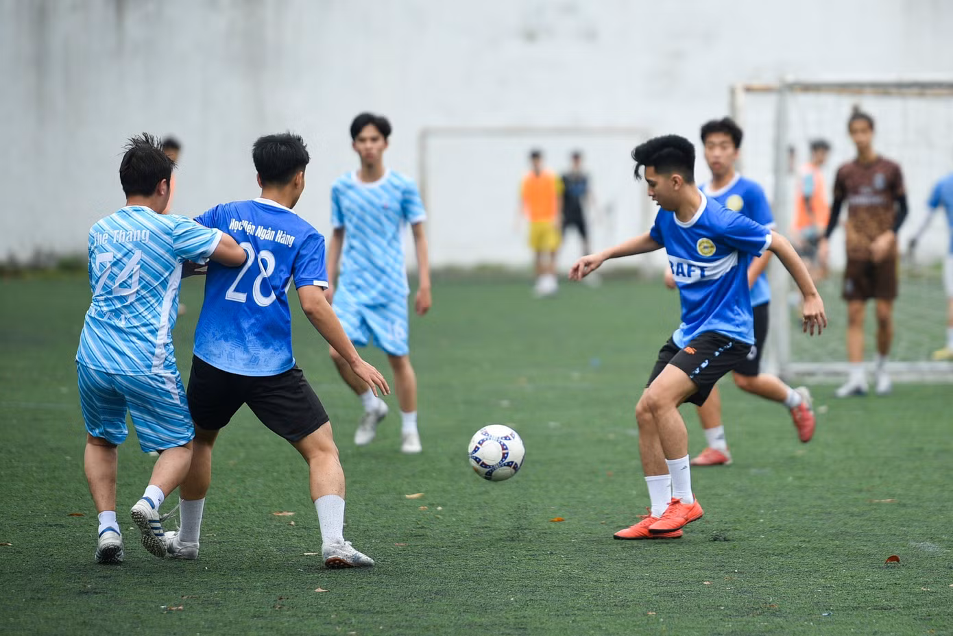 Bộ môn bóng đá thu hút nhiều sinh viên nam đăng ký tham gia. Bộ môn bóng đá thu hút nhiều sinh viên nam đăng ký tham gia.