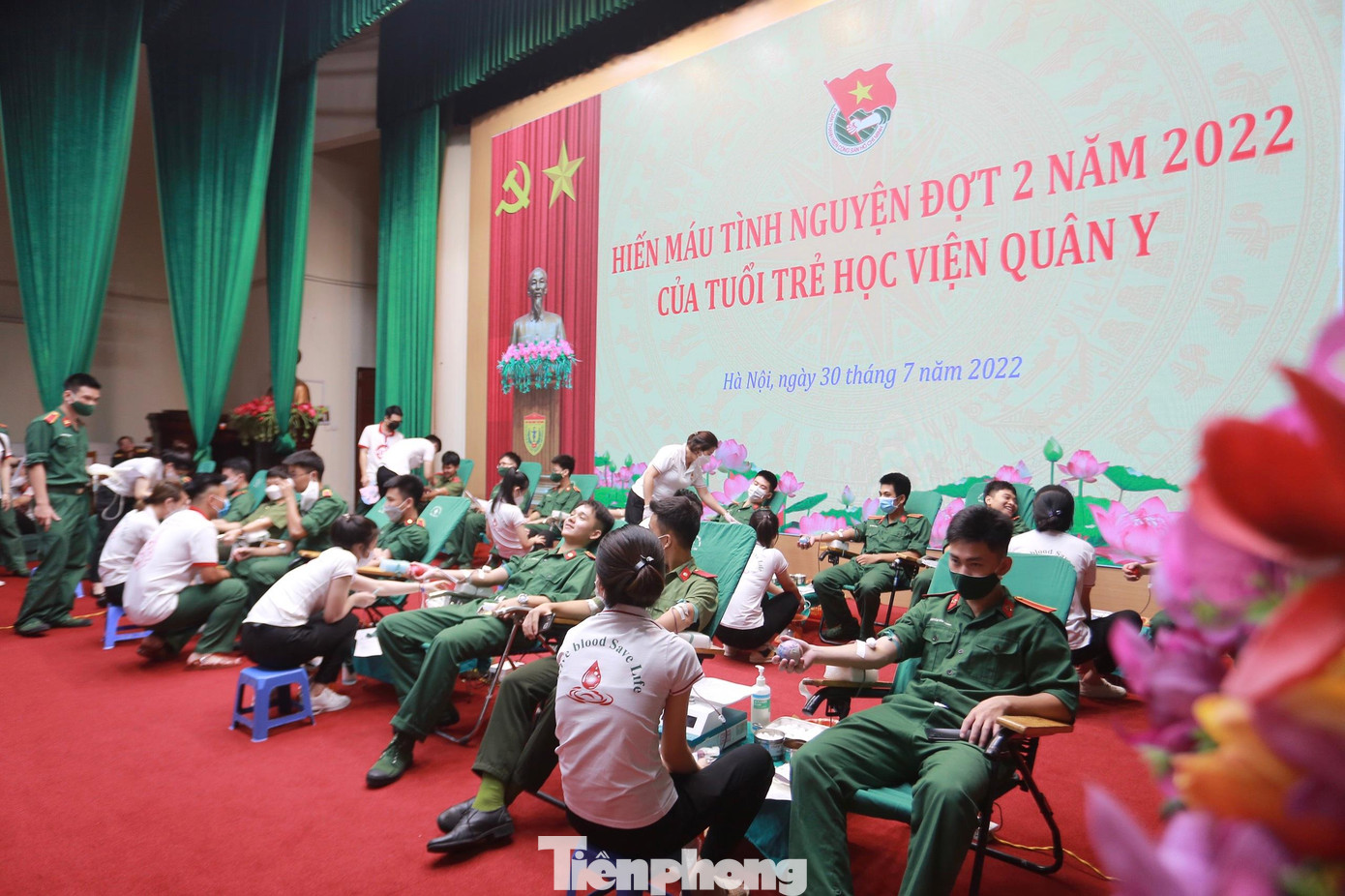 Toàn cảnh ngày hội hiến máu tình nguyện đợt 2 năm 2022 của tuổi trẻ Học viện Quân y. Toàn cảnh ngày hội hiến máu tình nguyện đợt 2 năm 2022 của tuổi trẻ Học viện Quân y.