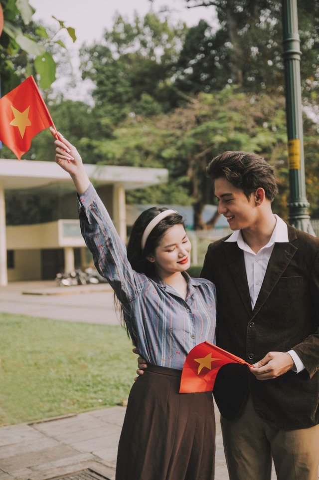 Nhiều góc ảnh đẹp tại Dinh Độc Lập được bạn trẻ lựa chọn. Ảnh: Huy Việt Nhiều góc ảnh đẹp tại Dinh Độc Lập được bạn trẻ lựa chọn. Ảnh: Huy Việt