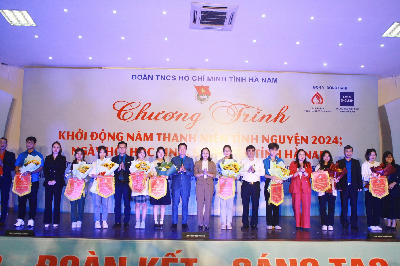 Nhiều hoạt động sôi nổi dành cho học sinh, sinh viên, thanh niên.