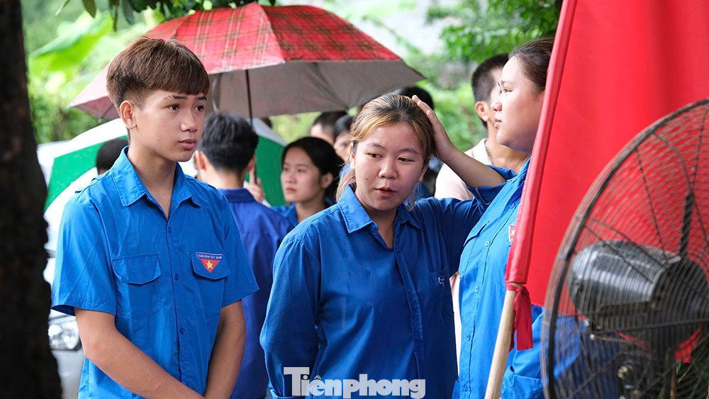 Bằng tinh thần nhiệt huyết, nhiều thanh niên miền núi đã đăng ký tham gia hỗ trợ chương trình khởi công xây dựng Nhà tình nghĩa cùng nhiều các hoạt động ý nghĩa khác của đoàn xã, đoàn huyện trong Chiến dịch Thanh niên Tình nguyện hè năm 2022.