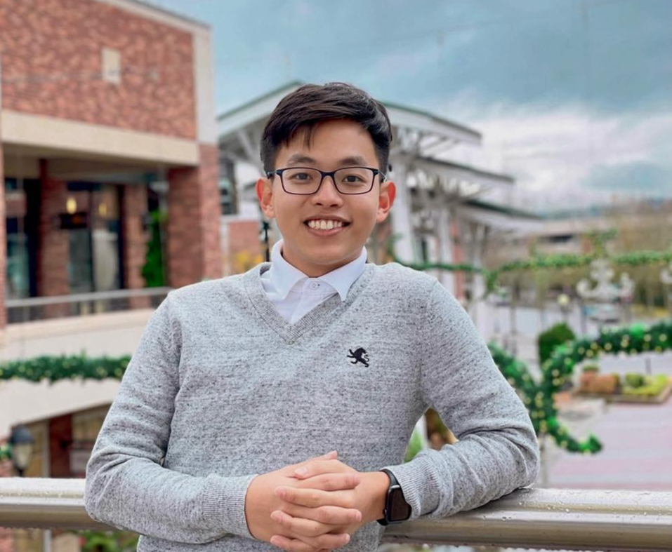 Ngoài các gói học bổng du học, nghiên cứu sinh, Anh Hào còn có một số thành tích nổi bật tại Mỹ như: Giải thưởng sinh viên nổi bật cho lĩnh vực Văn học - Pierce College; Giải thưởng sinh viên ngoại quốc nổi bật - Pierce College; Giải thưởng Hóa học vô cơ năm 2020... Ngoài các gói học bổng du học, nghiên cứu sinh, Anh Hào còn có một số thành tích nổi bật tại Mỹ như: Giải thưởng sinh viên nổi bật cho lĩnh vực Văn học - Pierce College; Giải thưởng sinh viên ngoại quốc nổi bật - Pierce College; Giải thưởng Hóa học vô cơ năm 2020...