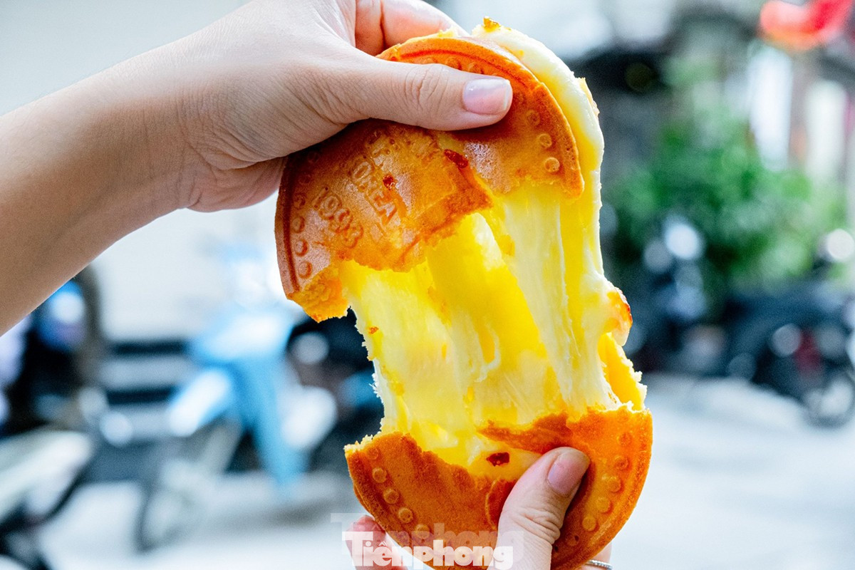 Bánh đồng xu lọt top 10 món ăn, đồ uống hot năm 2023. Ảnh: Đức Nguyễn