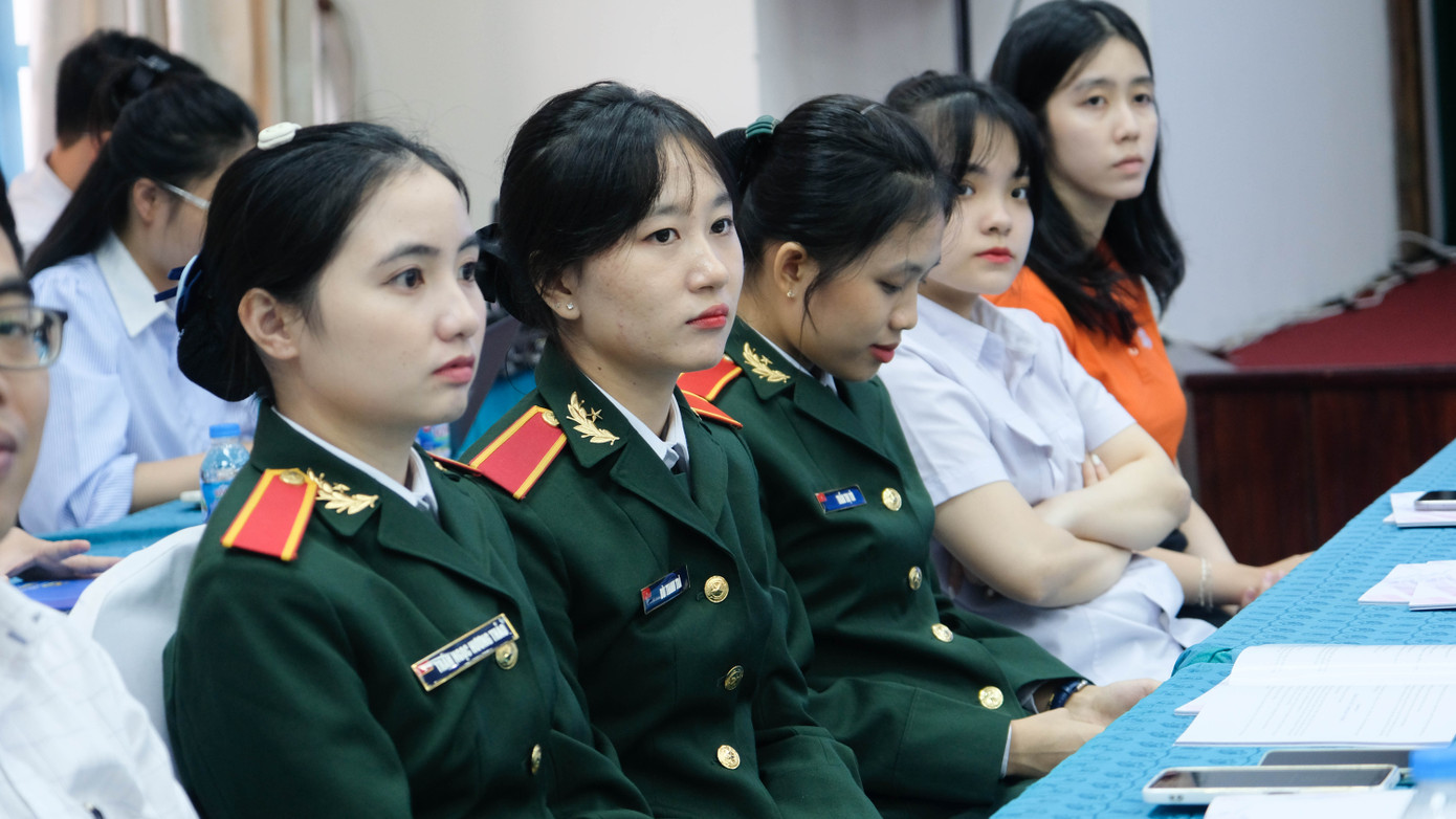 Các nữ sinh đạt giải Khoa học công nghệ Việt Nam năm 2023. Ảnh: Châu Linh Các nữ sinh đạt giải Khoa học công nghệ Việt Nam năm 2023. Ảnh: Châu Linh