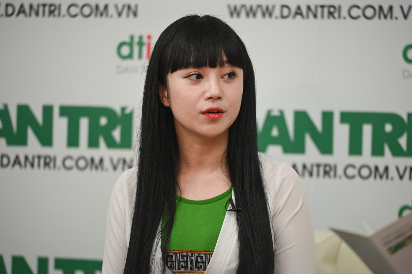 Chị Nguyễn Thị Thu Hoa giao lưu tại chương trình. Ảnh: Thành Đông