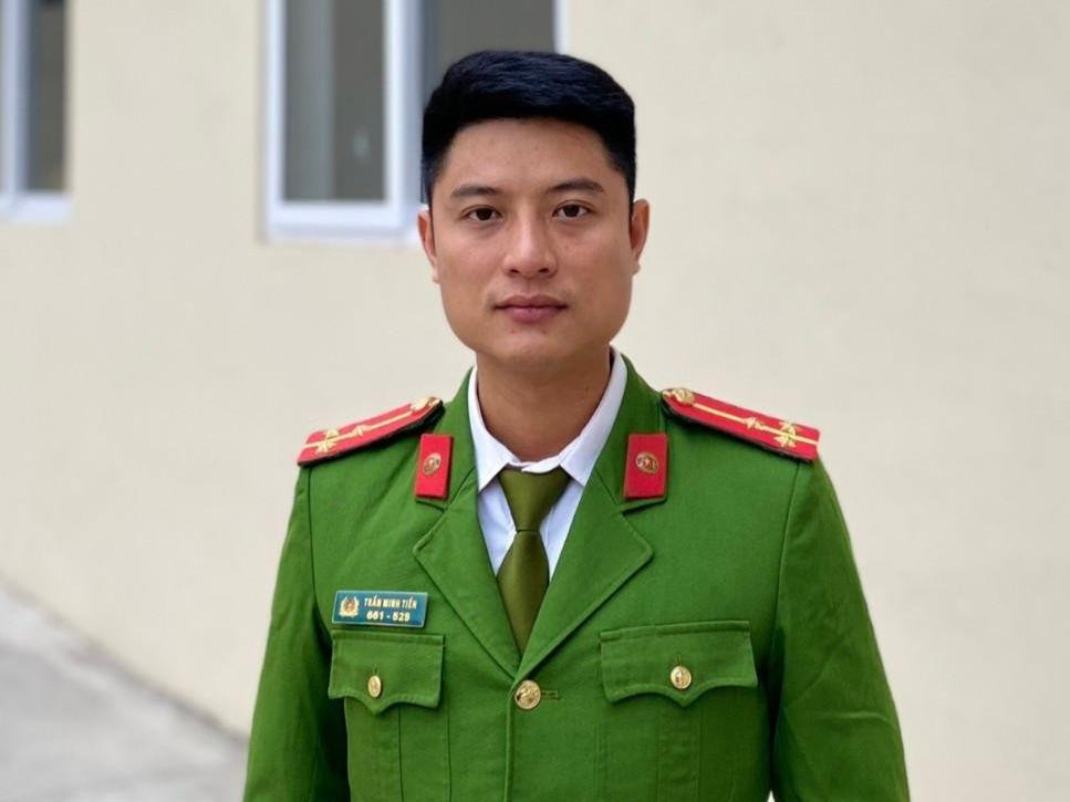 Thượng úy Trần Minh Tiến, Phó Bí thư Đoàn thanh niên Công an huyện Ba Vì, Hà Nội.