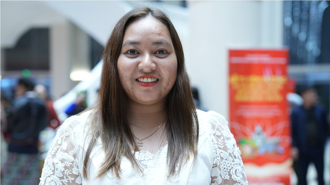 Em Vi Dương Phong và vận động viên Thạch Thị Ánh Lan chia sẻ tại chương trình. Em Vi Dương Phong và vận động viên Thạch Thị Ánh Lan chia sẻ tại chương trình.