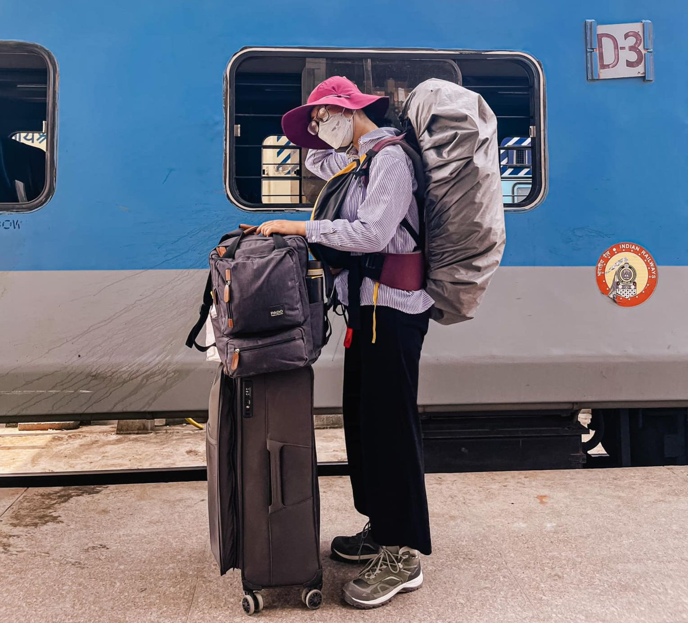 Hành lý mang theo trong chuyến đi Ấn Độ 30 ngày. Hành lý mang theo trong chuyến đi Ấn Độ 30 ngày.