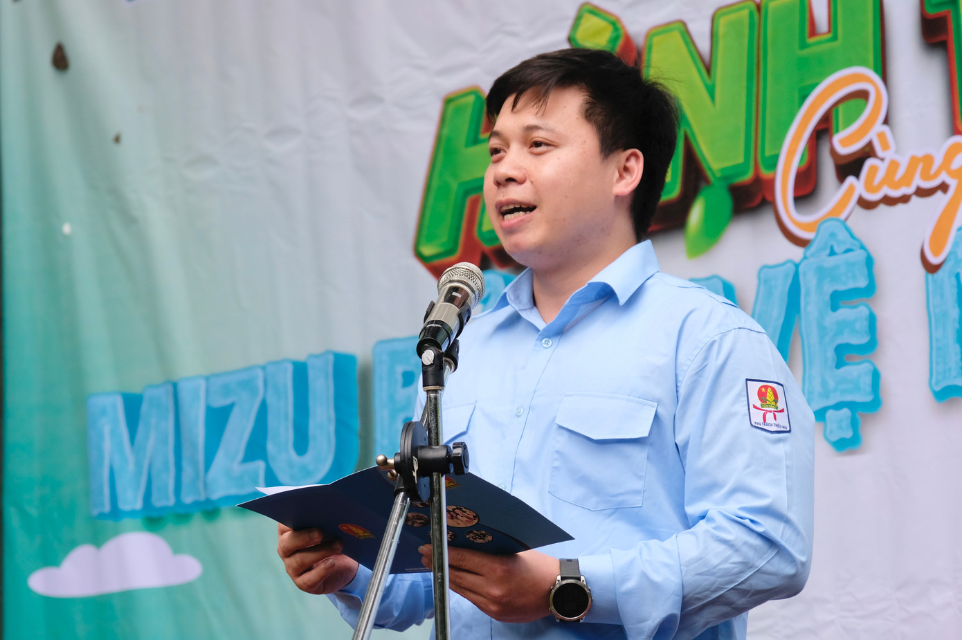 Anh Vũ Gia Dân - Phó Trưởng Ban Công tác thiếu nhi T.Ư Đoàn chia sẻ tại chương trình. Ảnh: Châu Linh Anh Vũ Gia Dân - Phó Trưởng Ban Công tác thiếu nhi T.Ư Đoàn chia sẻ tại chương trình. Ảnh: Châu Linh