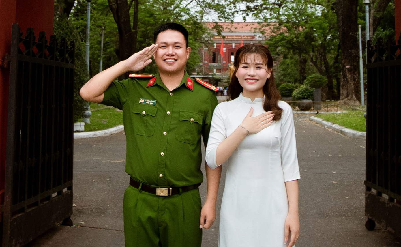 Cặp đôi trẻ hy vọng, chặng đường sắp tới sẽ luôn là điểm tựa cho đối phương và cùng nhau lan tỏa năng lượng, giá trị tích cực tới cộng đồng. Cặp đôi trẻ hy vọng, chặng đường sắp tới sẽ luôn là điểm tựa cho đối phương và cùng nhau lan tỏa năng lượng, giá trị tích cực tới cộng đồng.