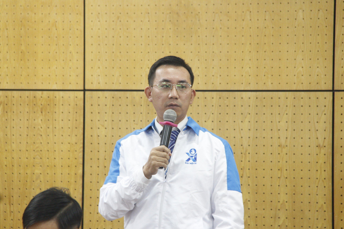 Anh Trần Đức Sự - Ủy viên Ban thư ký Hội SVVN TP. HCM; Phó giám đốc Trung tâm Phát triển Khoa học và Công nghệ trẻ chia sẻ những giải pháp thúc đẩy hoạt động nghiên cứu khoa học.