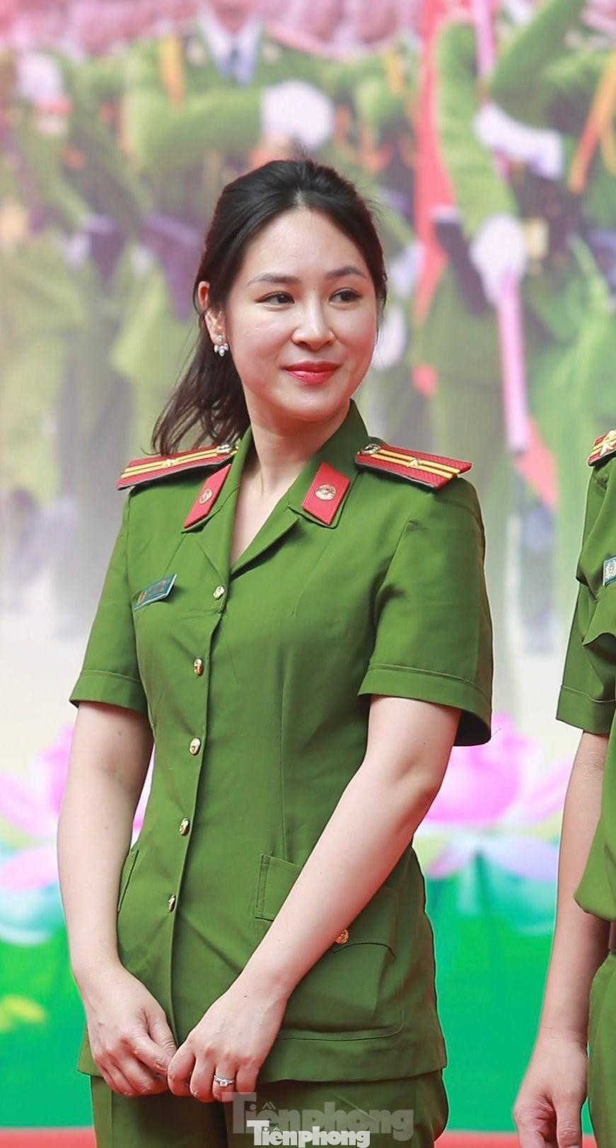 Bên cạnh Triển lãm, Bộ Công an đã chỉ đạo tổ chức nhiều hoạt động văn hóa, văn nghệ như liên hoan nghệ thuật quần chúng, công diễn tuần kịch, xây dựng tượng đài chiến sĩ Cảnh sát giao thông, Cảnh sát phòng cháy, chữa và cứu nạn, cứu hộ... để tôn vinh, ca ngợi hình ảnh người chiến sĩ CSND, đặc biệt là những nữ công an dũng cảm, xông pha trên mọi mặt trận.