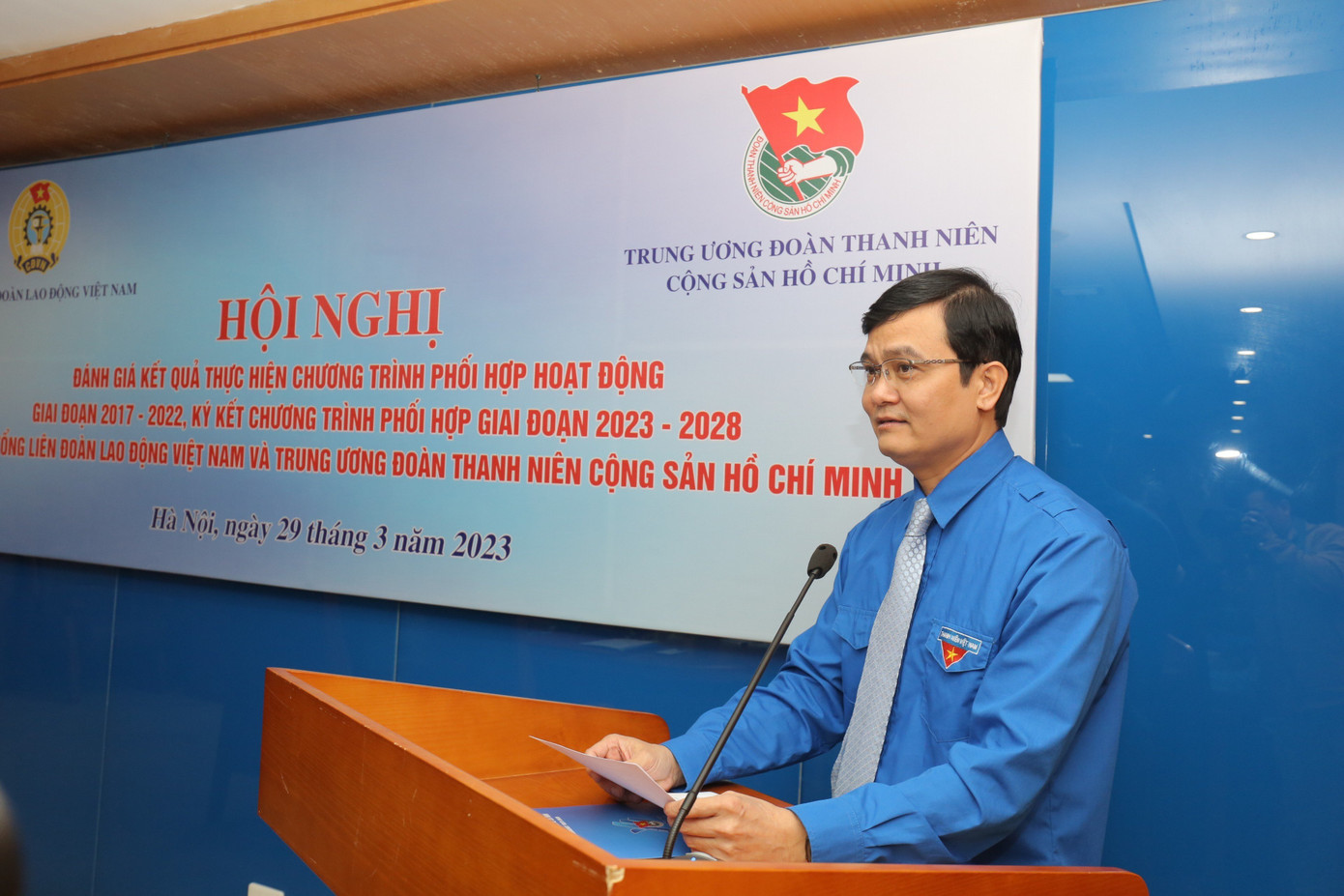 Anh Bùi Quang Huy, Ủy viên dự khuyết BCH Trung ương Đảng, Bí thư thứ nhất BCH Trung ương Đoàn chia sẻ tại lễ ký kết. Ảnh: Bảo Anh Anh Bùi Quang Huy, Ủy viên dự khuyết BCH Trung ương Đảng, Bí thư thứ nhất BCH Trung ương Đoàn chia sẻ tại lễ ký kết. Ảnh: Bảo Anh