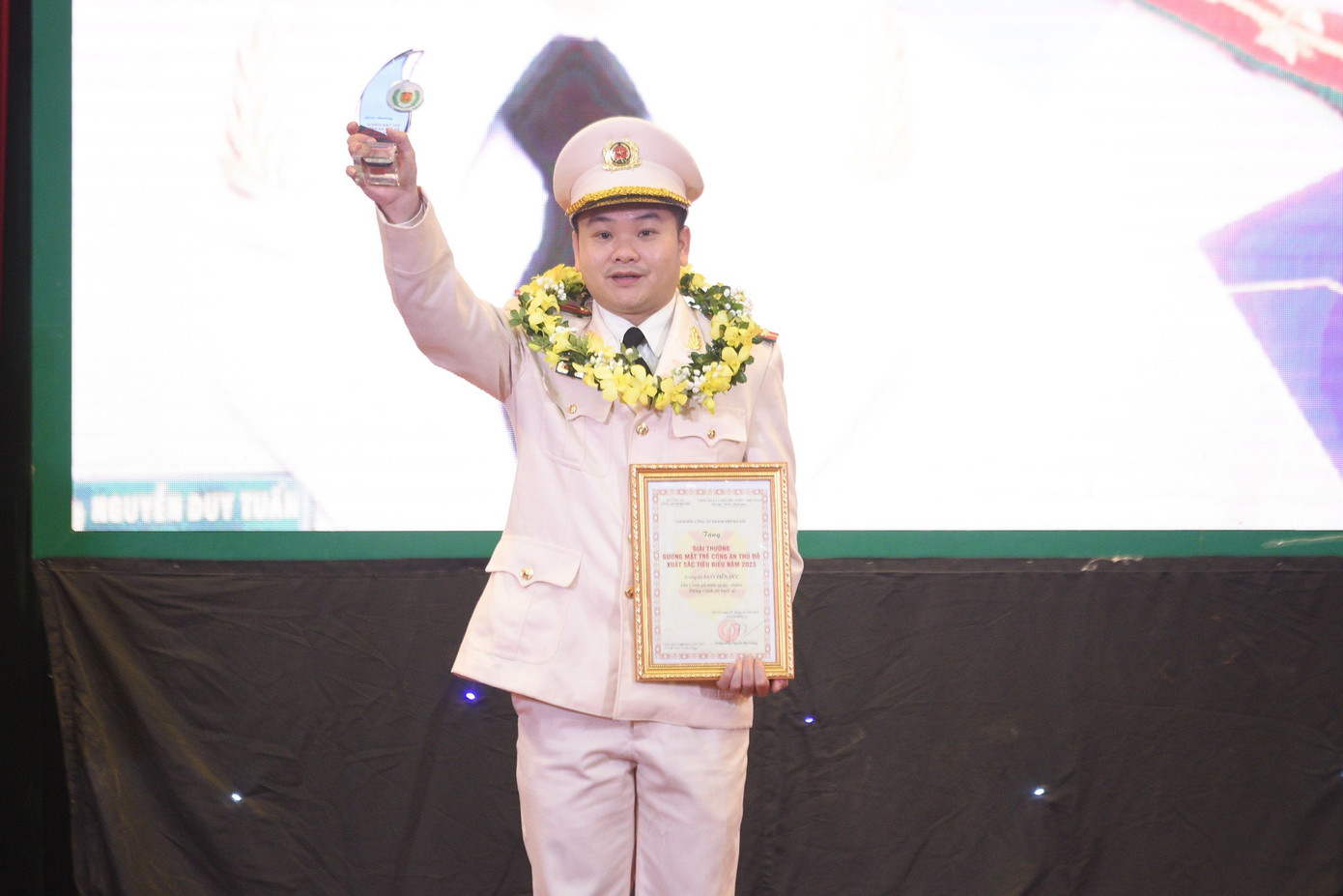 Các gương mặt trẻ được tuyên dương tại chương trình.