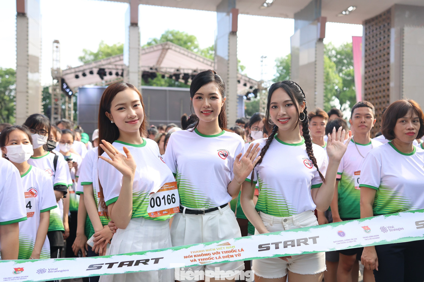 Á hậu 1 Hoa hậu Việt Nam 2022 Trịnh Thùy Linh; Người đẹp nhân ái, Top 5 Hoa hậu Việt Nam năm 2022 Nguyễn Ngọc Mai; Người đẹp truyền thông, Top 5 Hoa hậu Việt Nam năm 2022 Nguyễn Thị Thanh Tâm cùng góp mặt tại giải chạy để giúp lan tỏa mạnh mẽ hơn thông điệp của chiến dịch “Thanh niên Việt Nam nói không với thuốc lá và thuốc lá điện tử năm 2023”.
