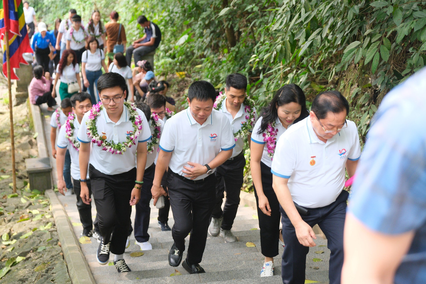 Đoàn công tác hành hương về Đất Tổ.