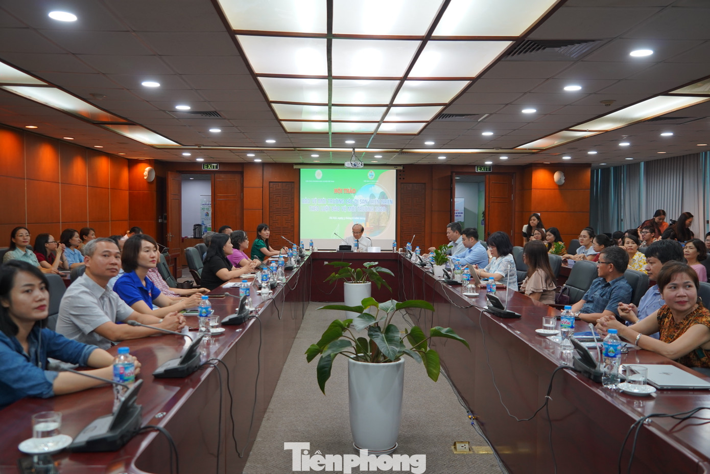 Viện Hàn lâm Khoa học xã hội Việt Nam tổ chức Hội thảo với chủ đề “Bảo vệ di sản thiên nhiên theo quy định của Luật Bảo vệ môi trường (BVMT) năm 2020". Viện Hàn lâm Khoa học xã hội Việt Nam tổ chức Hội thảo với chủ đề “Bảo vệ di sản thiên nhiên theo quy định của Luật Bảo vệ môi trường (BVMT) năm 2020".