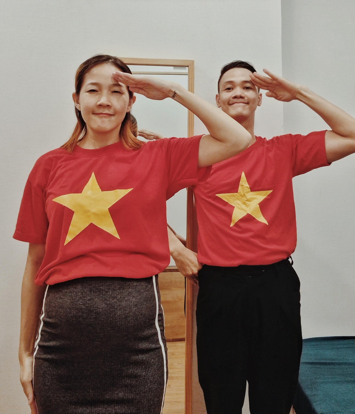 Điệu nhảy theo lời &quot;COVID nhanh đi đi&quot; của vợ chồng trẻ nhanh chóng thu hút 1,6 triệu lượt xem sau 6 ngày đăng tải.