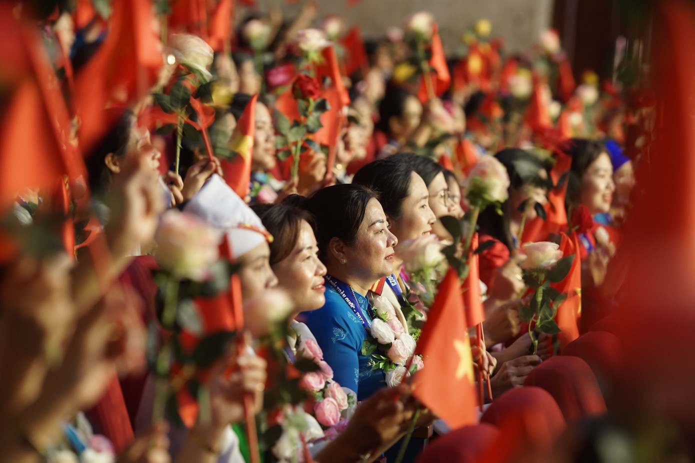 Tham gia chương trình, đại biểu trẻ tuổi nhất là 31 tuổi, cao tuổi nhất là 55 tuổi. Có chị đã tham gia công tác Hội hơn 37 năm, nhiều chị có trên 20 năm giữ cương vị Chủ tịch Hội cơ sở.