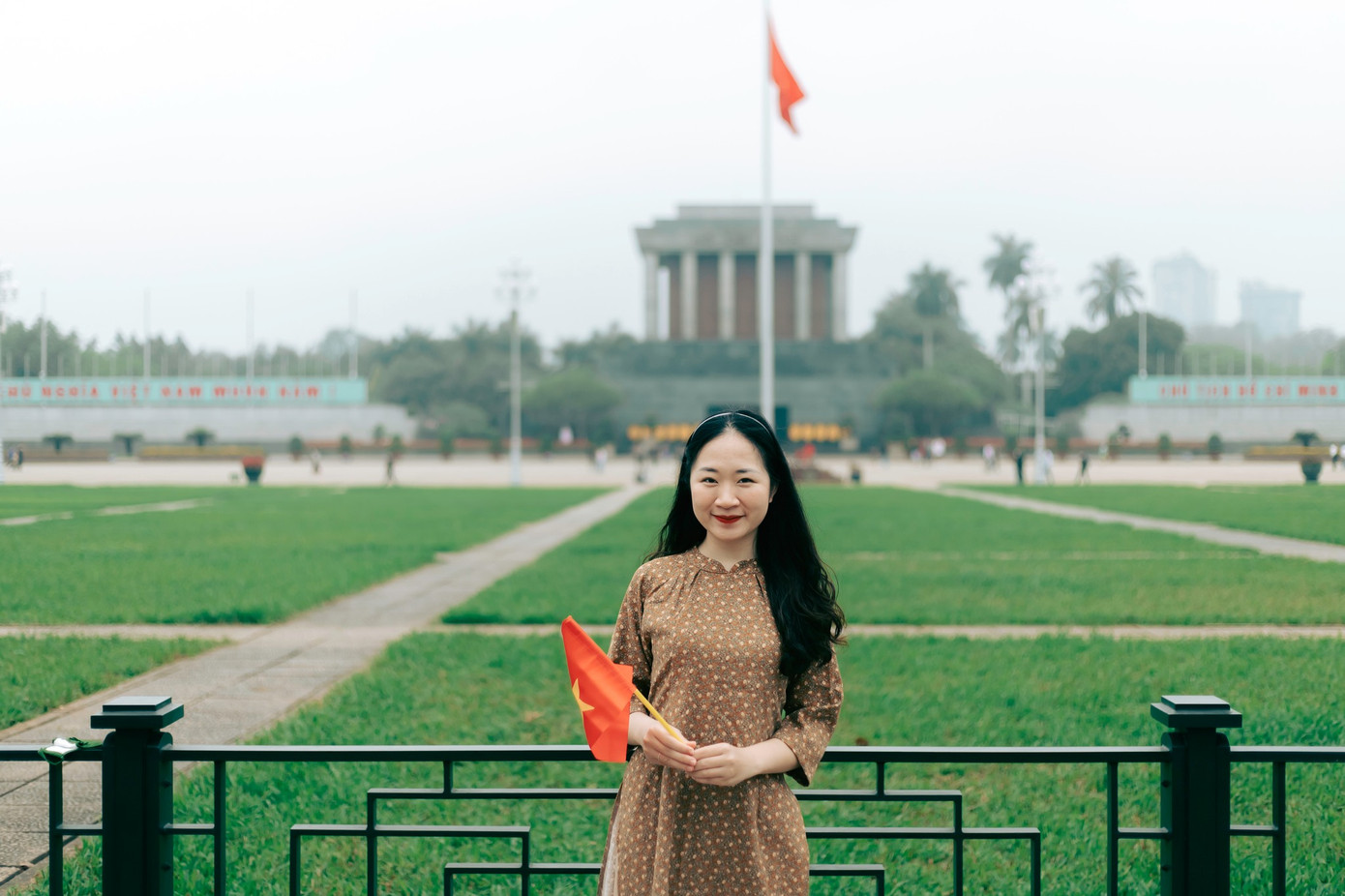 Anh Xuân Hải (tác giả của bức ảnh) đã gợi ý cho bạn của mình một bộ ảnh đầy ý nghĩa nhân dịp lễ này. Anh Xuân Hải (tác giả của bức ảnh) đã gợi ý cho bạn của mình một bộ ảnh đầy ý nghĩa nhân dịp lễ này.