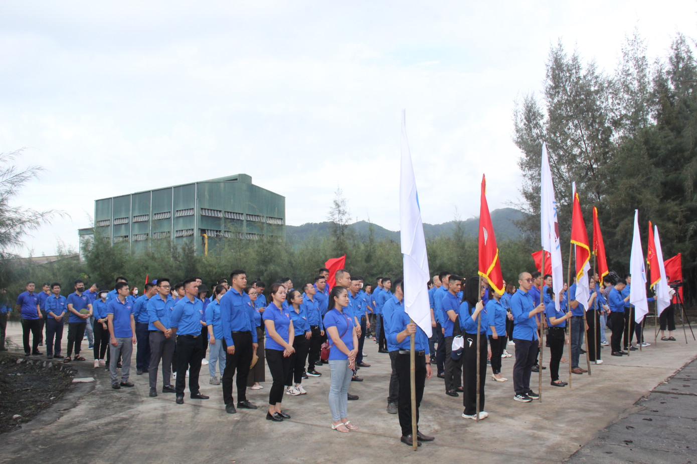 ĐVTN các cơ sở Đoàn trực thuộc Đoàn TN TKV và Đoàn TQN tham gia chương trình