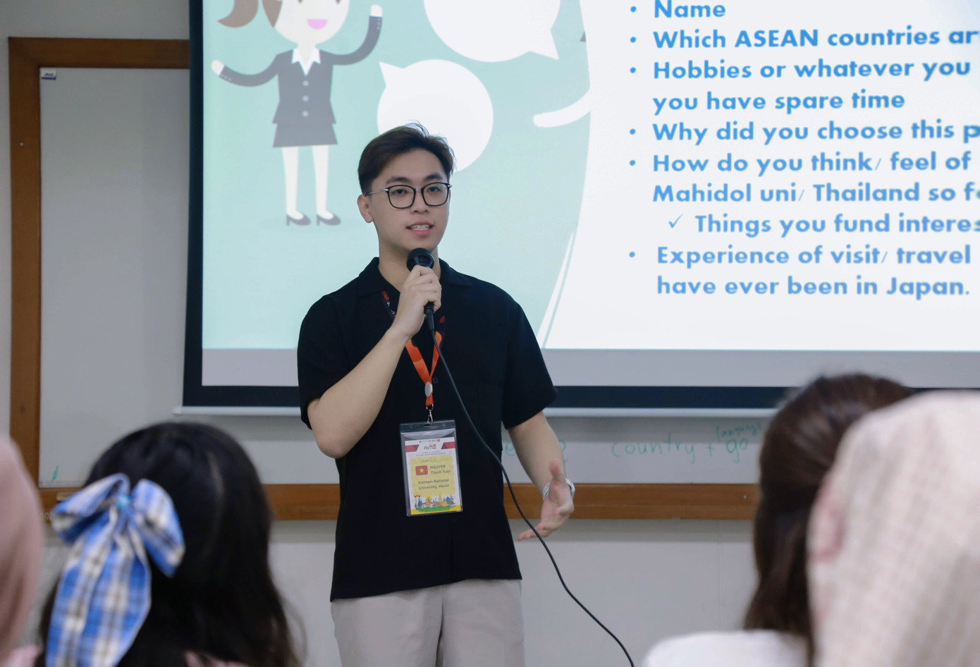 Nguyễn Tuấn Thành - sinh viên Trường Quốc tế, ĐHQG Hà Nội năng động, học giỏi. Nguyễn Tuấn Thành - sinh viên Trường Quốc tế, ĐHQG Hà Nội năng động, học giỏi.