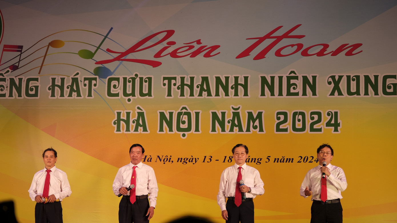 Liên hoan là dịp để các thế hệ cựu TNXP gặp gỡ, giao lưu, nhằm nâng cao đời sống văn hóa tinh thần. Ảnh: Châu Linh