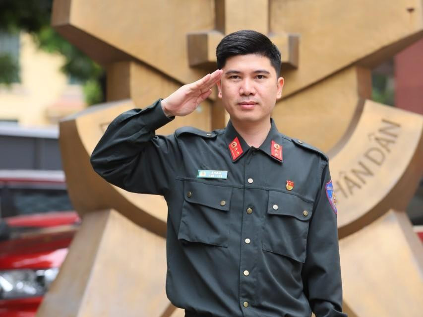Trung úy Lê Văn Ba (Bí thư Đoàn cơ sở Trung đoàn Cảnh sát cơ động, CATP Hà Nội)