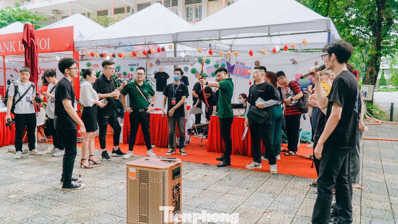 Các hoạt động bên lề đêm chung kết cuộc thi.