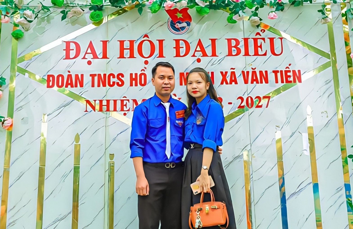 Cặp đôi cán bộ Đoàn tại Đại hội Đoàn TNCS Hồ Chí Minh xã Văn Tiến nhiệm kỳ 2022-2027.