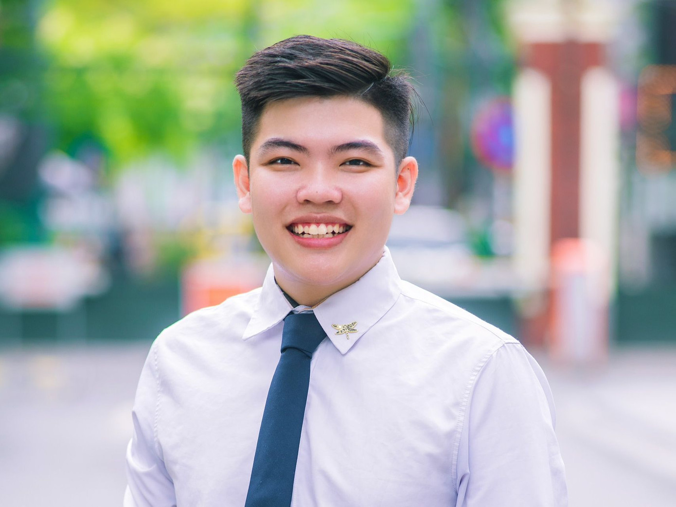 Chàng trai năng động Nguyễn Bá Khải đã được những thành công bước đầu trong các cuộc thi viết chính luận. Ảnh: NVCC Chàng trai năng động Nguyễn Bá Khải đã được những thành công bước đầu trong các cuộc thi viết chính luận. Ảnh: NVCC