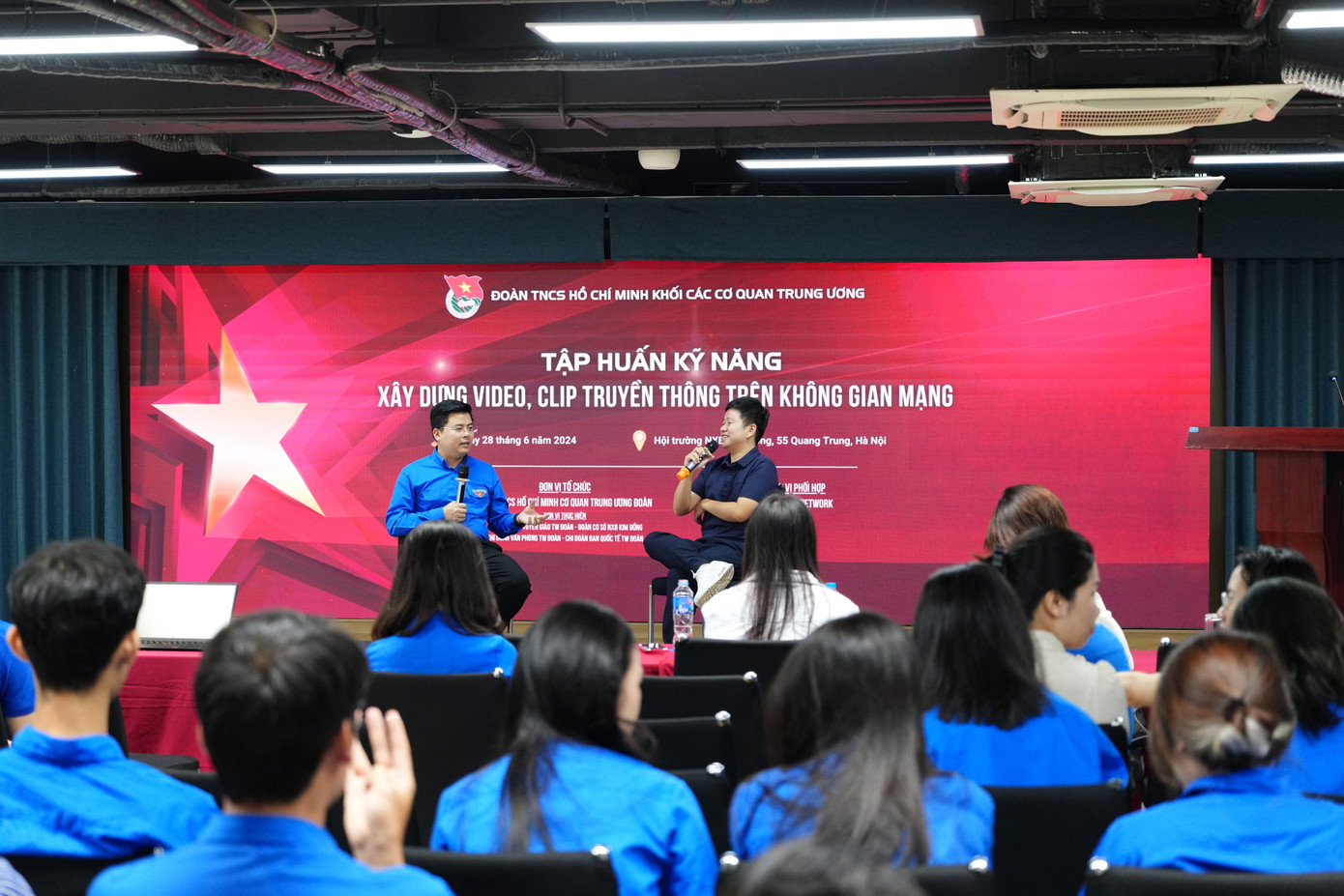 Diễn giả chia sẻ tại chương trình Diễn giả chia sẻ tại chương trình