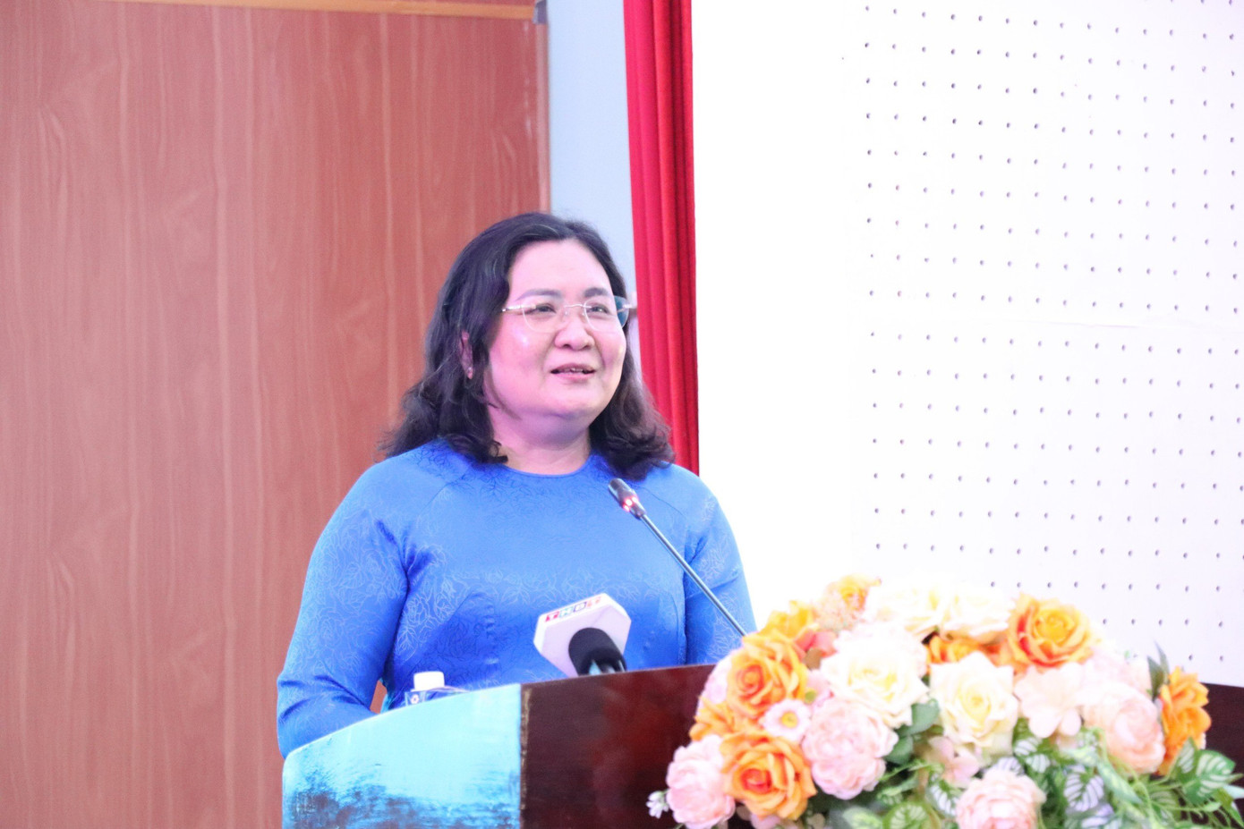 Bà Hồ Thị Hoàng Yến - Quyền Bí thư Tỉnh ủy, Chủ tịch HĐND tỉnh phát biểu chỉ đạo. Bà Hồ Thị Hoàng Yến - Quyền Bí thư Tỉnh ủy, Chủ tịch HĐND tỉnh phát biểu chỉ đạo.