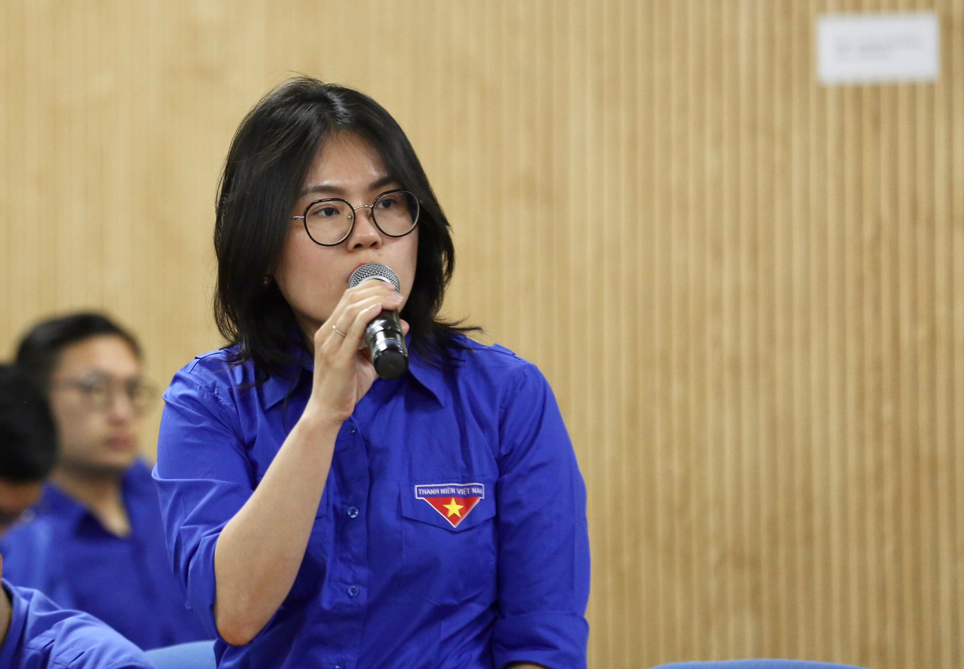 ĐVTN cơ quan T.Ư Đoàn sôi nổi đặt câu hỏi tại chương trình. ĐVTN cơ quan T.Ư Đoàn sôi nổi đặt câu hỏi tại chương trình.