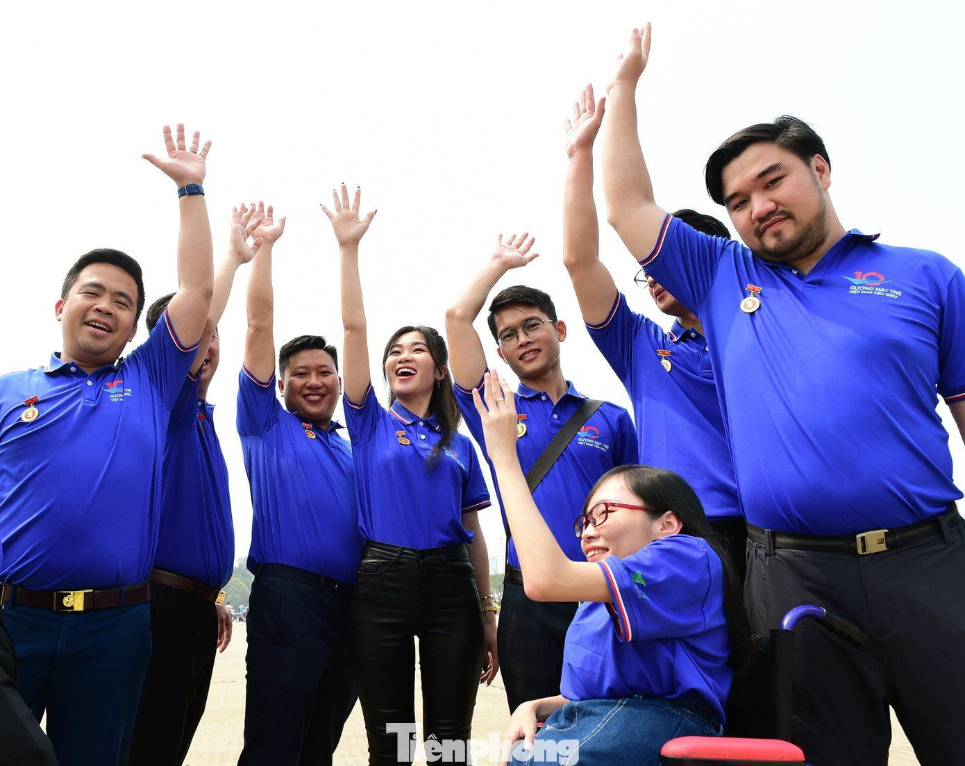 Trung úy Dương Hải Anh đại diện các đại biểu Gương mặt trẻ Việt Nam tiêu biểu và triển vọng bày tỏ quyết tâm cao nguyện kế thừa truyền thống cha anh, nối dài cánh tay và trí óc, sống, chiến đấu, lao động và học tập theo gương Bác để góp phần dựng xây nước Việt Nam hùng cường, phồn thịnh. Vì Tổ quốc xã hội chủ nghĩa, vì lý tưởng của Bác Hồ vĩ đại. Sẵn sàng!