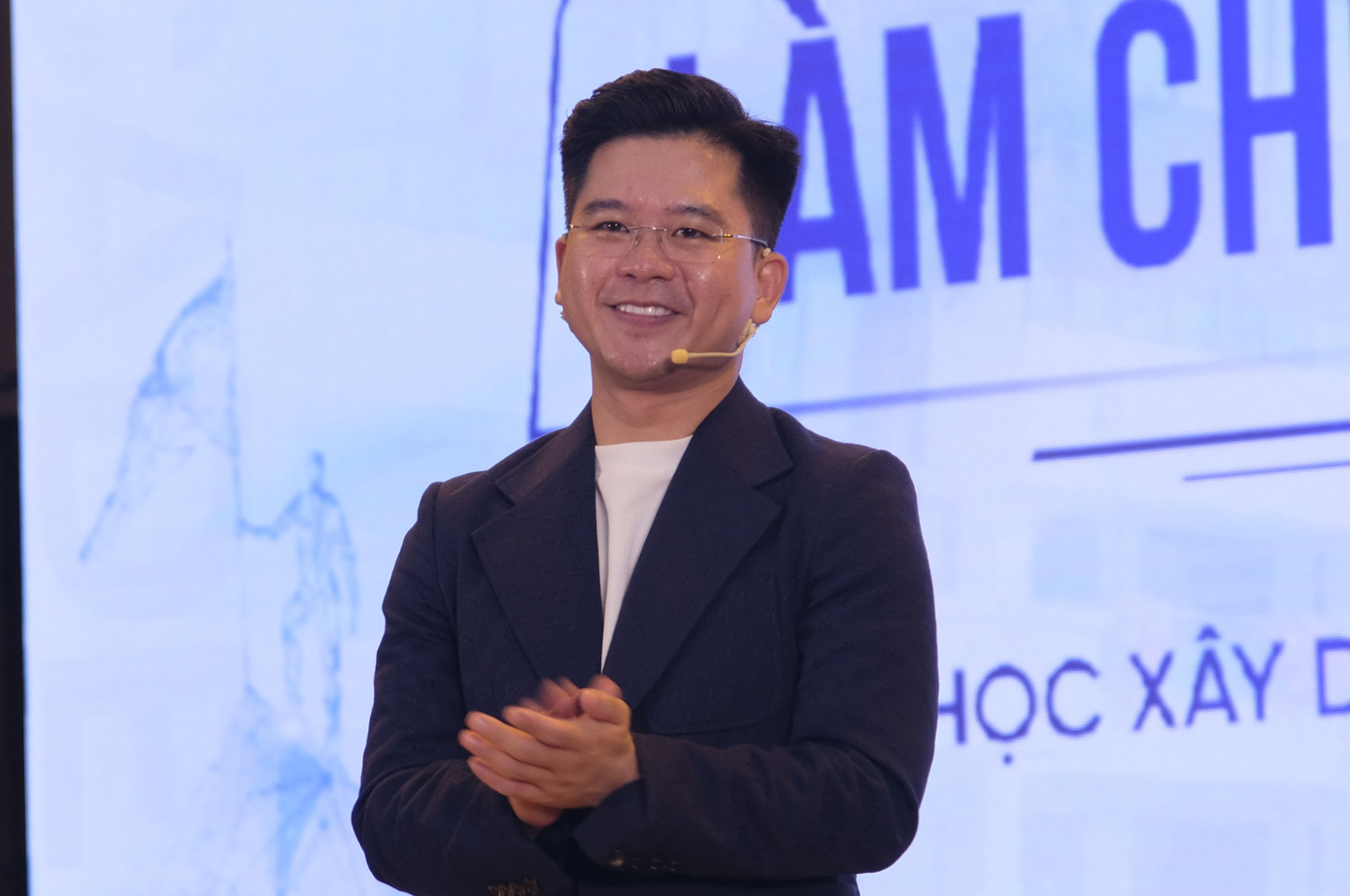 Anh Lang Công Đạt, diễn giả chính chia sẻ tại chương trình. Ảnh: Châu Linh Anh Lang Công Đạt, diễn giả chính chia sẻ tại chương trình. Ảnh: Châu Linh