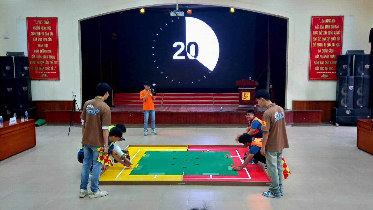 Các đội thi tham gia thi đấu.